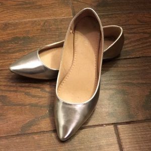 Silver pointy toe flats